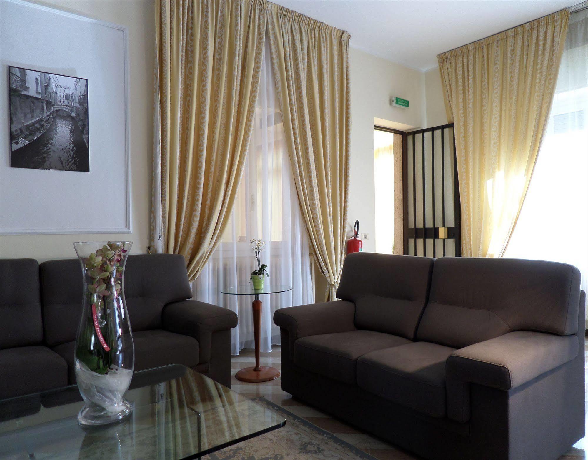 Astoria 3* Desenzano del Garda