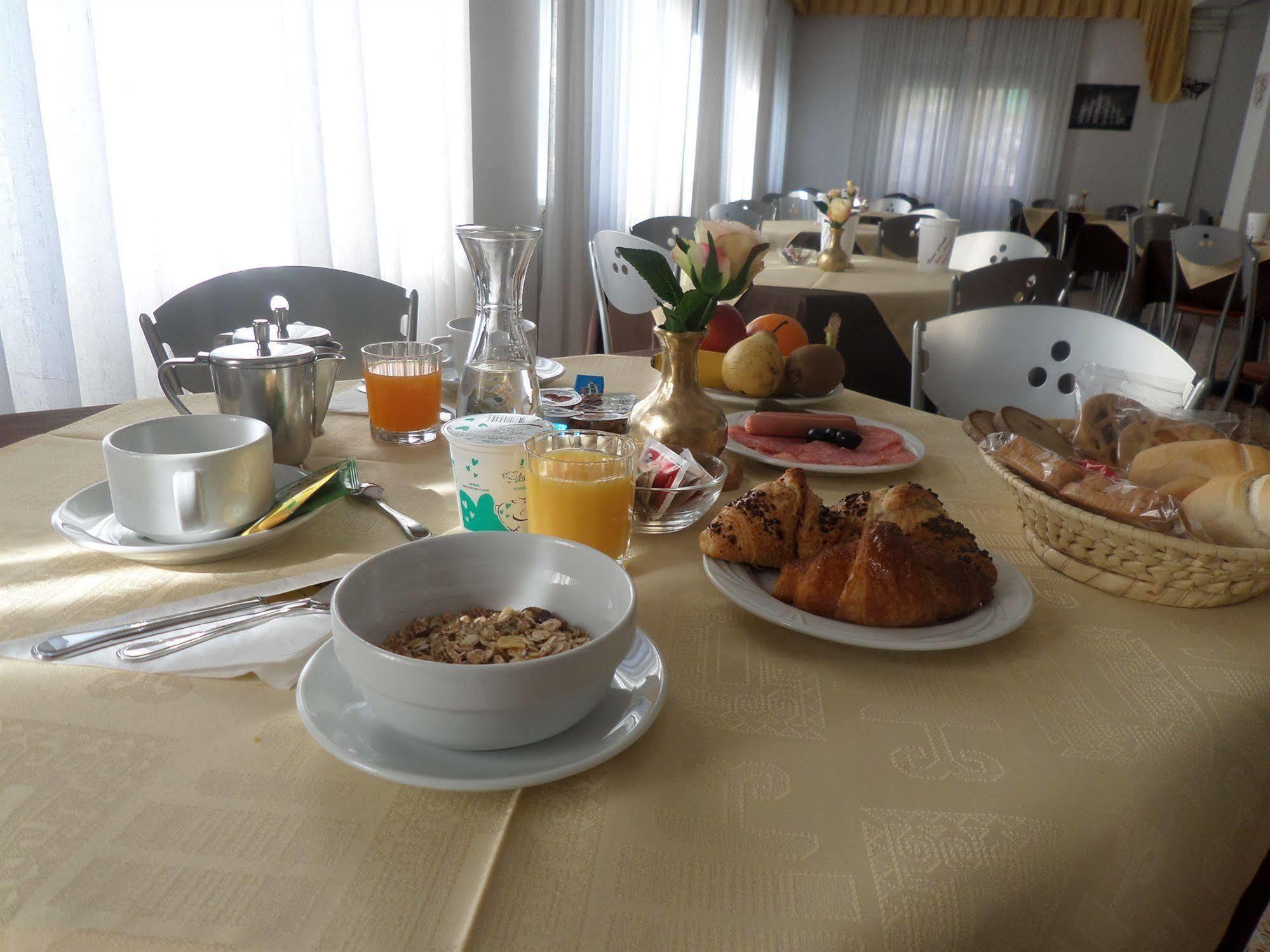 Hotel Astoria 3*
